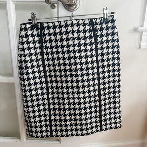 WHBM - Houndstooth Wool Blend Pencil Skirt - Size 4
